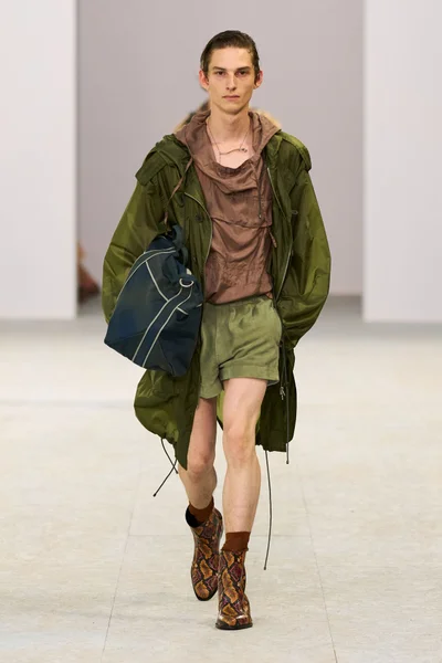 Look 44